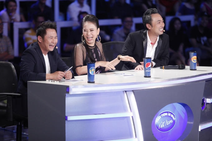 Vietnam Idol 2016: “Chàng trai bún bò” Bá Duy thể hiện “đẳng cấp ca sĩ” trong liveshow đầu tiên