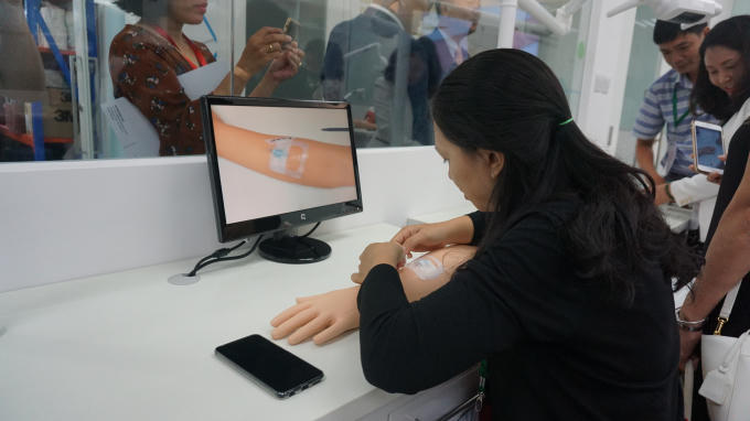 Thực nghiệm trên mô hình điện tử hiện đại