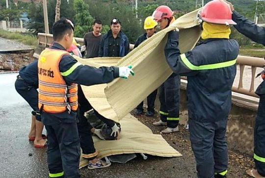 Thi thể 2 nạn nhân tử vong được bàn giao cho gia đình
