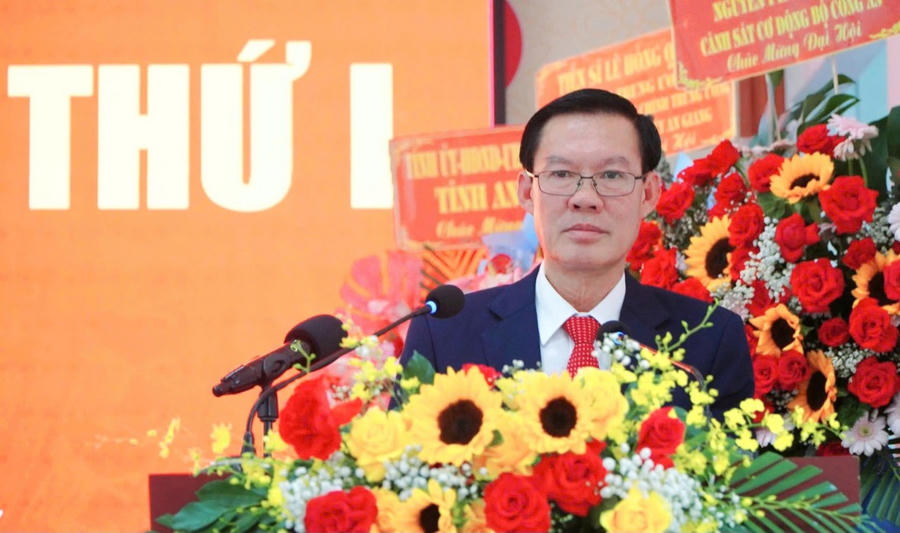 ông Nguyễn Văn Sạch, Ủy viên Ban Thường vụ, Trưởng Ban Nội chính Tỉnh ủy An Giang phát biểu tại Đại hội