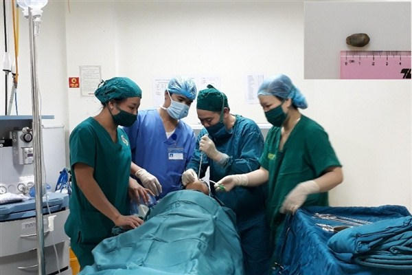 Một ca mổ lấy dị vật được thực hiện tại bệnh viện đa khoa Hà Tĩnh.