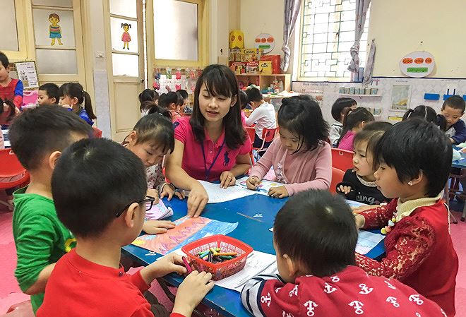 Lương của giáo viên hiện rất thấp so với mặt bằng chung của xã hội Ảnh: N.H.