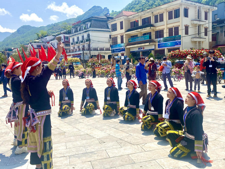 Nhiều hoạt động văn hóa, văn nghệ đặc sắc thu hút du khách trải nghiệm dịp nghỉ lễ 30/4-1/5.
