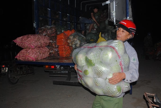 Nhọc nhằn mưu sinh đêm. Ảnh Duy Ngợi