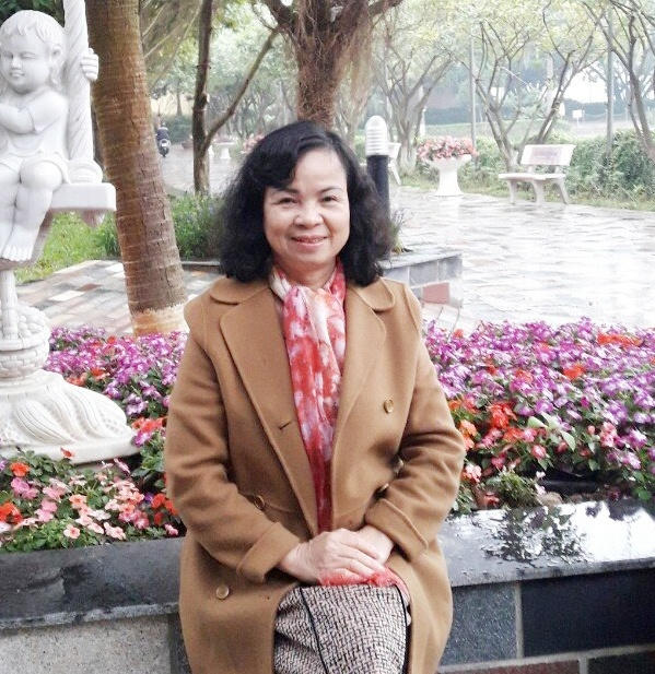 PGS.TS Đặng Thị Oanh - Trưởng nhóm xây dựng và phát triển chương trình môn Hóa học mới. Ảnh: NVCC.