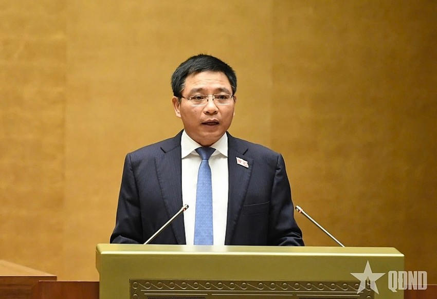 Bộ trưởng Bộ Tài chính Nguyễn Văn Thắng trình Quốc hội Dự án Luật sửa đổi, bổ sung một số điều của Luật Doanh nghiệp.