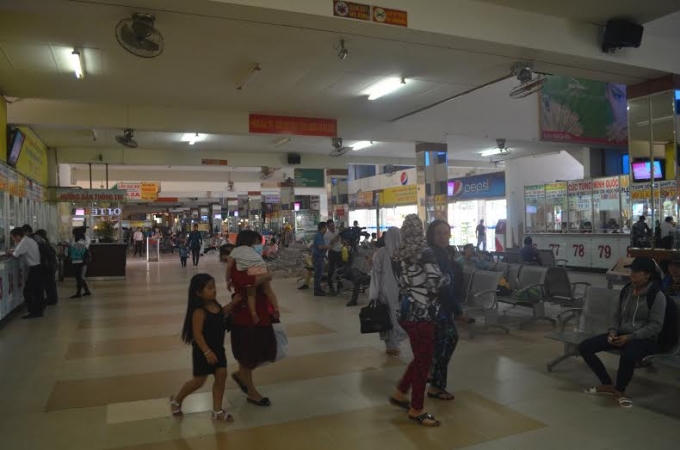 Kh&ocirc;ng gian vắng lặng trong ng&agrave;y thứ 2 b&aacute;n v&eacute; xe Tết ở Bến xe Miền Đ&ocirc;ng.