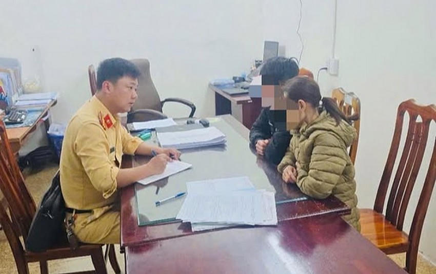 Phòng Cảnh sát giao thông tỉnh Tuyên Quang xác minh, làm việc với các trường hợp vi phạm.
