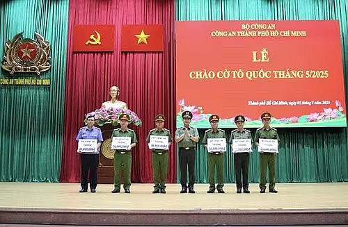 Lãnh đạo Bộ Công an gửi thư khen 6 tập thể có thành tích xuất sắc trong triệt phá 2 đường dây vận chuyển ma túy.