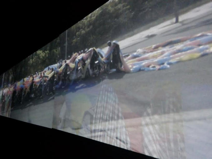 Một số hình ảnh về mức độ khói bụi cũng như sự nghiêm trọng của nó với môi trường trong 2 video của tác giả.