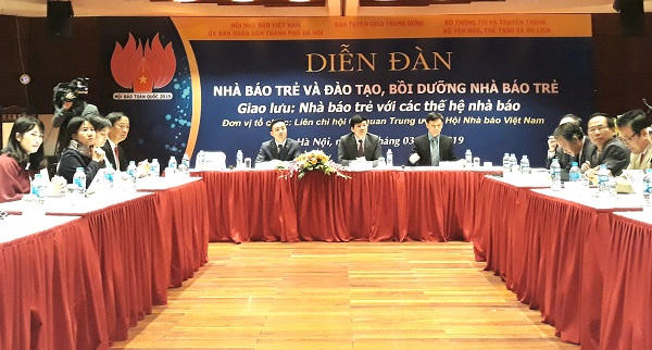 Diễn đàn Nhà báo trẻ và đào tạo, bồi dưỡng nhà báo trẻ; giao lưu Nhà báo trẻ với các thế hệ nhà báo.