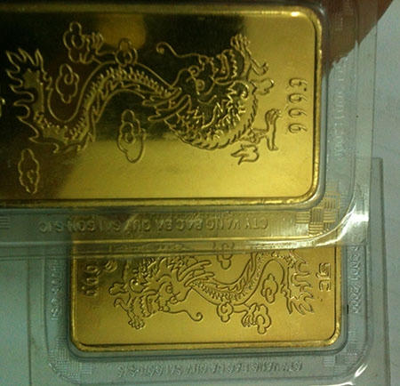 Loại vàng giả mới xuất hiện trên thị trường có thể "qua mặt" được máy soi (Ảnh minh họa).