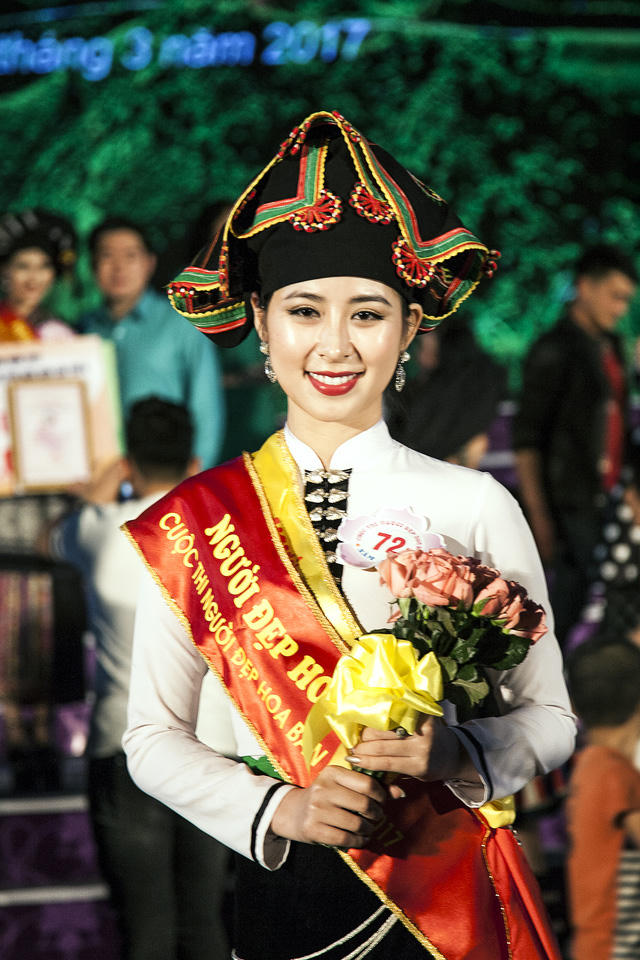 Cận cảnh nhan sắc Người đẹp Hoa Ban 2017.