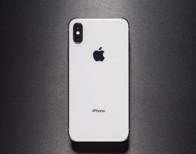 iPhone OLED 6,5 inch sẽ được đặt t&ecirc;n l&agrave; iPhone Xs Max?