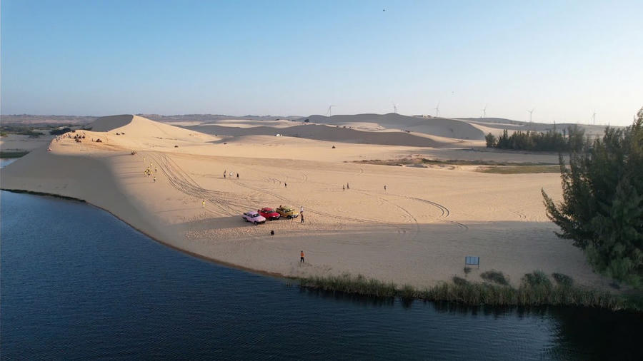 Bàu Trắng, một địa danh du lịch nổi tiếng của Bình Thuận.