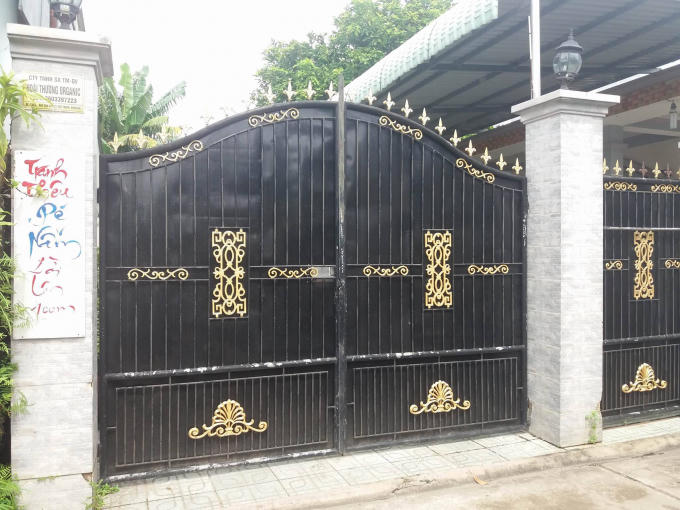 Khi phóng viên đến liên hệ trụ sở của Công ty Hoài Thương đang trong tình trạng đóng cửa không có người.