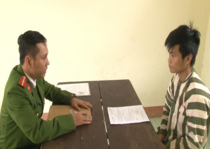 Lễ tại cơ quan Công an.