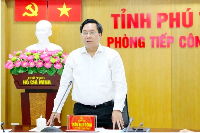 Chủ tịch UBND tỉnh Phú Thọ Trần Duy Đông phát biểu tại buổi tiếp công dân (Ảnh: Ngọc Kiên).