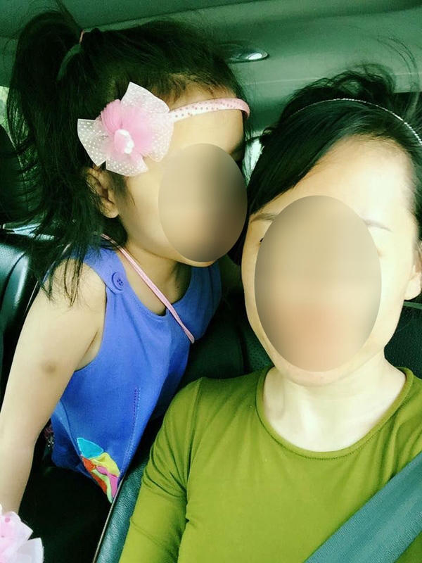 Chị Th. lo lắng con gái bị chấn động tâm lý vì bị kẻ xấu xâm hại.