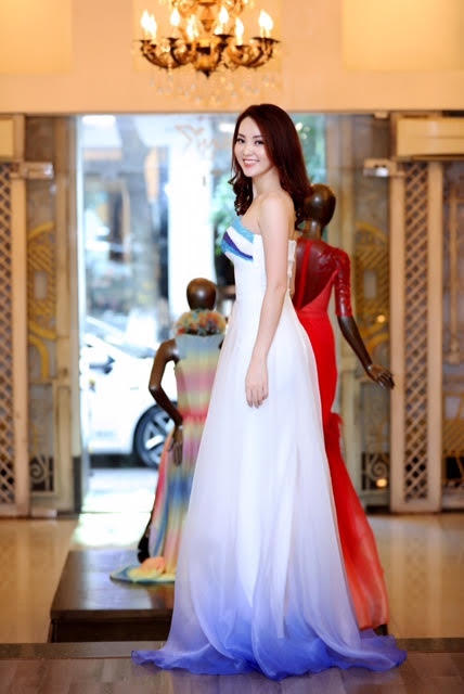 Thụy Vân đi chọn váy làm MC Hoa hậu Việt Nam 2016
