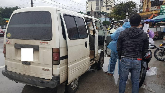 Một chiếc xe "cóc" vận chuyển hàng ở khu vực phố Kỳ Lừa (TP Lạng Sơn).