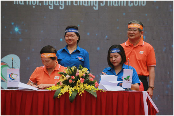 Tại sự kiện, Trung tâm Tình nguyện quốc gia và FPT đã ký thỏa thuận hợp tác các chương trình an sinh xã hội năm 2018. Hai bên sẽ triển khai những hoạt động thiện nguyện ý nghĩa như sơn sửa hàng trăm mái ấm tình thương, nhà tình nghĩa, xây dựng sân chơi cho trẻ em vùng sâu, vùng xa và các hoạt động hỗ trợ giáo dục trên toàn quốc…