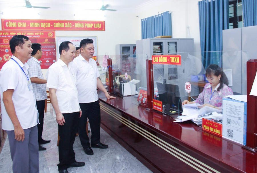Tỉnh Nghệ An tích cực sắp xếp tổ chức bộ máy của hệ thống chính trị.