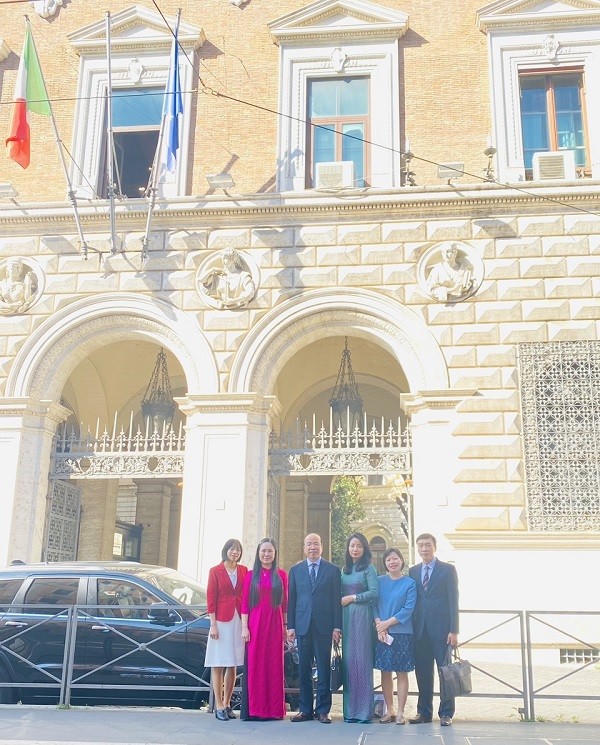 Thứ trưởng Phan Chí Hiếu thăm và làm việc tại Cộng hòa Italia ảnh 1