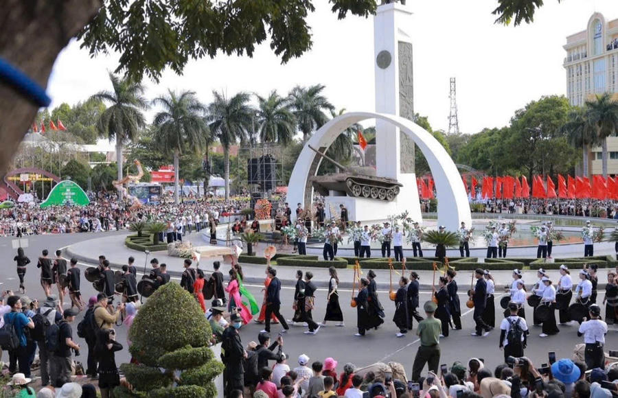 Ngã sáu, trung tâm TP Buôn Ma Thuột. Ảnh: Ngọc Anh