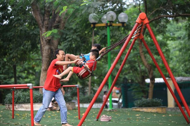 Các dịp nghỉ lễ dài cũng là khoảng thời gian Hà Nội yên ả thích hợp cho các hoạt động vui chơi ngoài trời.