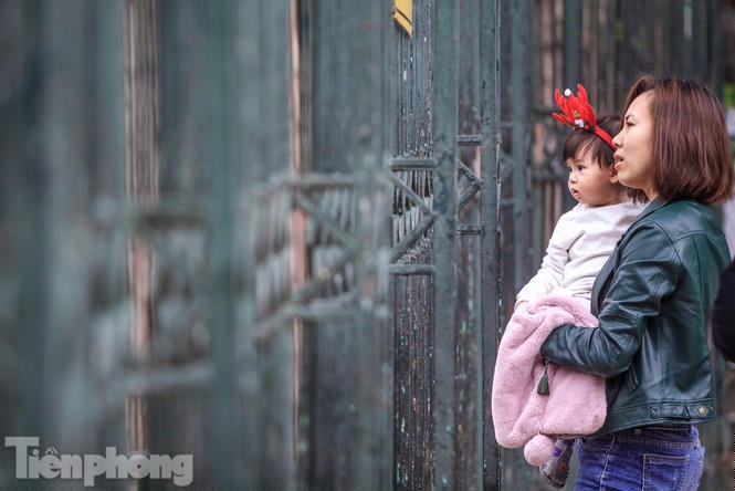 Nhiều em tỏ ra khá thích thú trong lần đầu tiên đến đây.