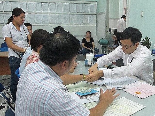 Tại dự thảo, Bộ Tư pháp đề xuất tiêu chuẩn chức danh công chứng viên. Ảnh Chinhphu.vn