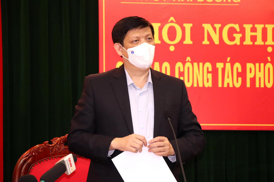 Bộ trưởng Bộ Y tế: Dịch COVID-19 không thể kết thúc trong 6 tháng đầu năm 2021 - Ảnh 4.