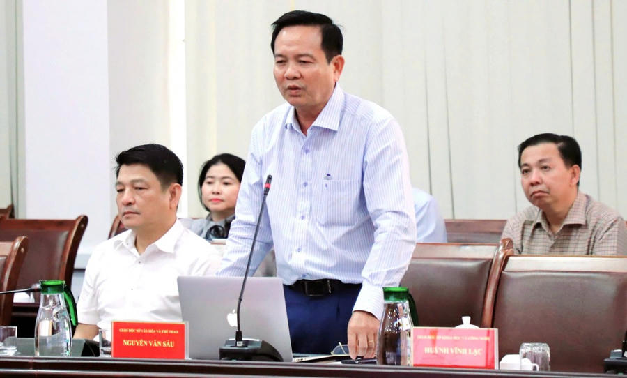 Ông Nguyễn Văn Sáu, Giám đốc Sở Văn hóa – Thể thao phát biểu tại Hội nghị