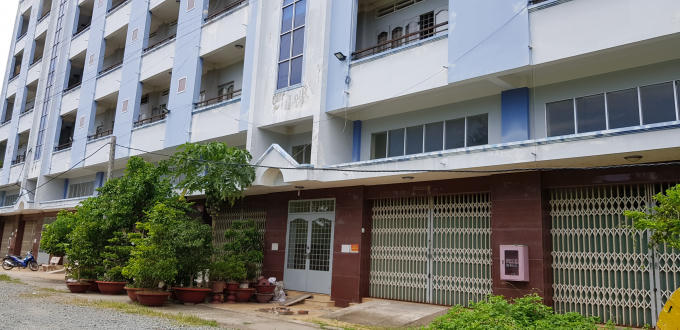 Khu nhà ở của Công ty Hùng Vương. Theo thông tin cung cấp, khu nhà này chỉ dành cho cán bộ của công ty, từ cấp phó, trưởng phòng trở lên.
