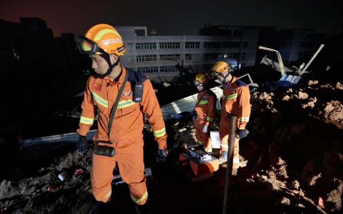 Công tác cứu hộ gặp khó khăn do trời tối. (Ảnh:EAP)