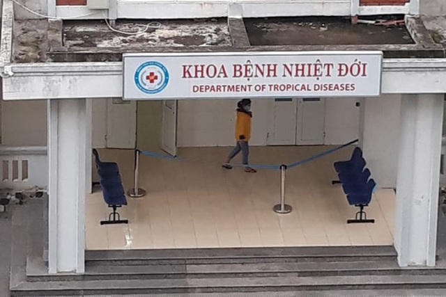Khoa Bệnh nhiệt đới có khoảng hơn 10 bệnh nhân đang điều trị.
