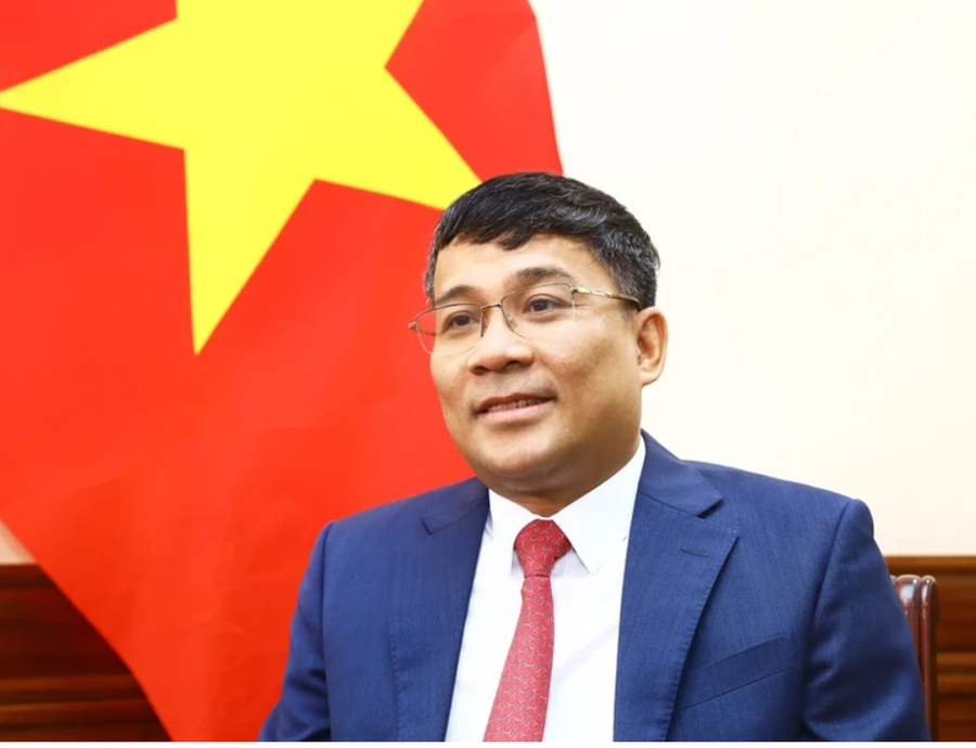 Thứ trưởng Thường trực Bộ Ngoại Việt Nam Nguyễn Minh Vũ được giao kiêm giữ chức Chủ tịch Ủy ban Quốc gia UNESCO Việt Nam.
