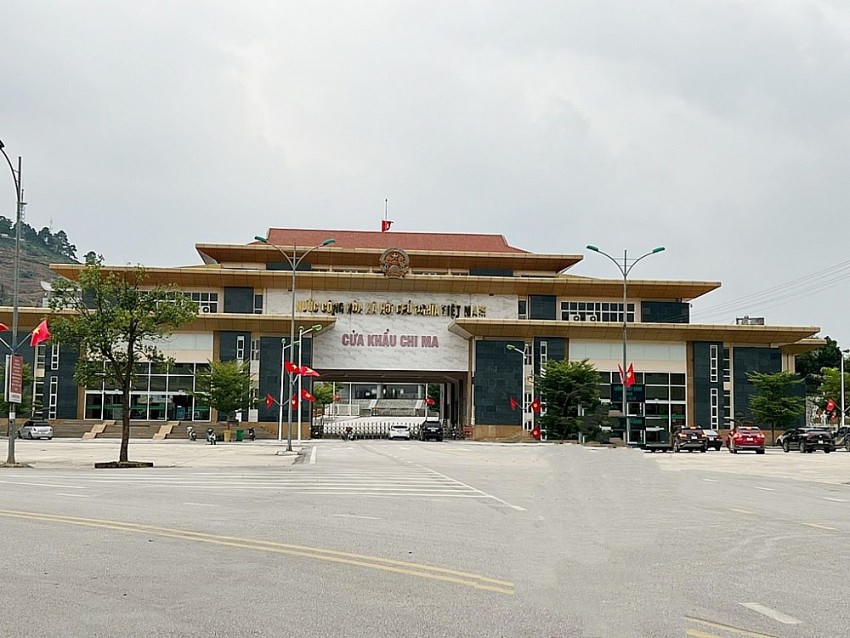 Xây dựng khu vực cửa khẩu chính Chi Ma thành một khu kinh tế phát triển năng động.