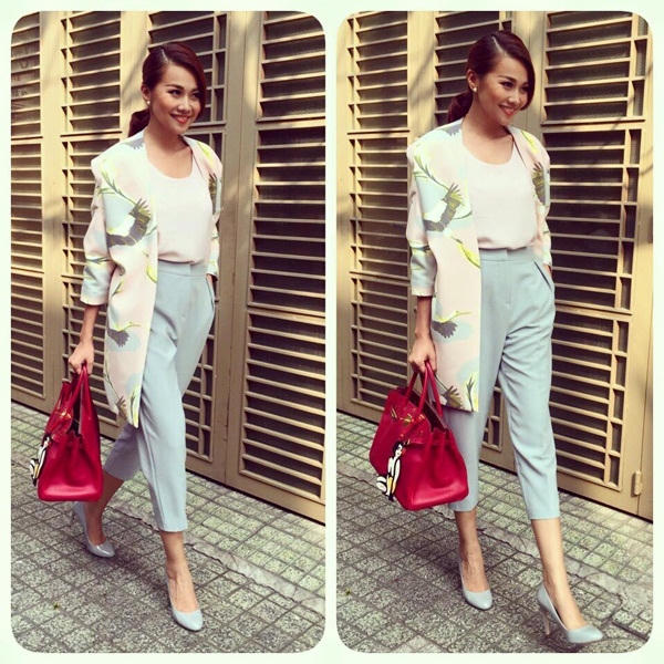 Trang phục giản dị ngoài đời thường của cô cũng rất hợp mốt. Ảnh: internet.