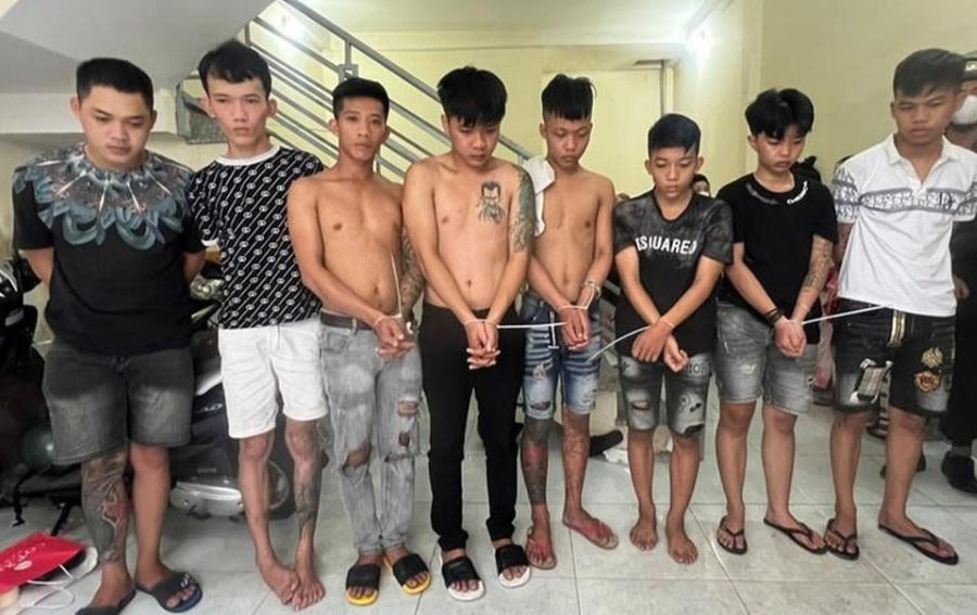 Nhóm đàn em của Tuyền và Hưng bị Công an bắt giữ. (Ảnh: CACC).