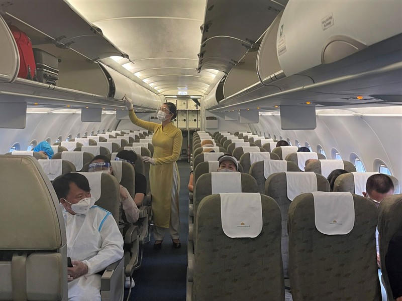 Lượng khách đặt vé máy bay trong giai đoạn đầu còn thấp. Ảnh: CTV