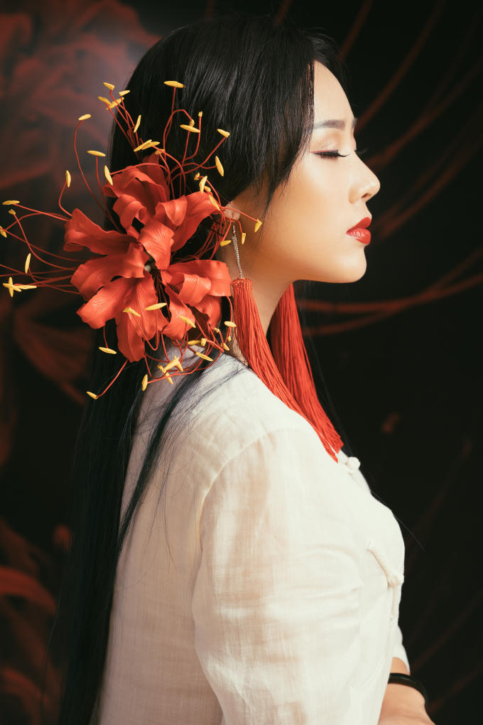 Bà xã ca sĩ Việt Hoàn gây sốt khi cover nhạc phim “Tam sinh tam thế thập lý đào hoa”