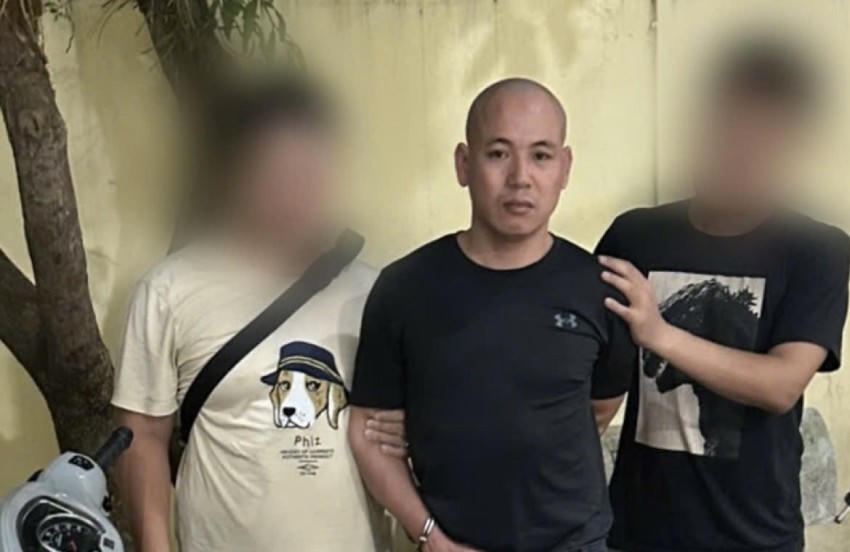 Cảnh sát hình sự Công an TP Hà Nội bắt giữ đối tượng.