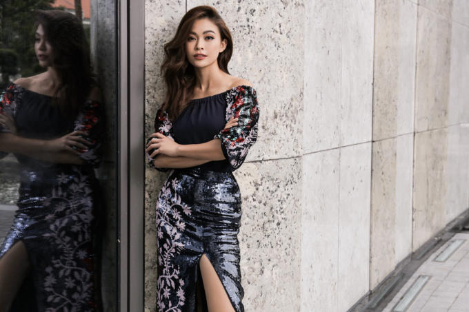 Mâu Thuỷ khoe khéo hình thể “chuẩn mẫu” của mình trong bộ ảnh mới