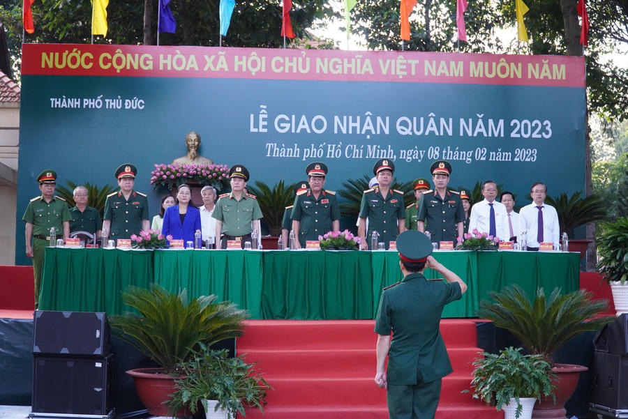 Lễ giao nhận quân sáng 8/2 tại TP Thủ Đức