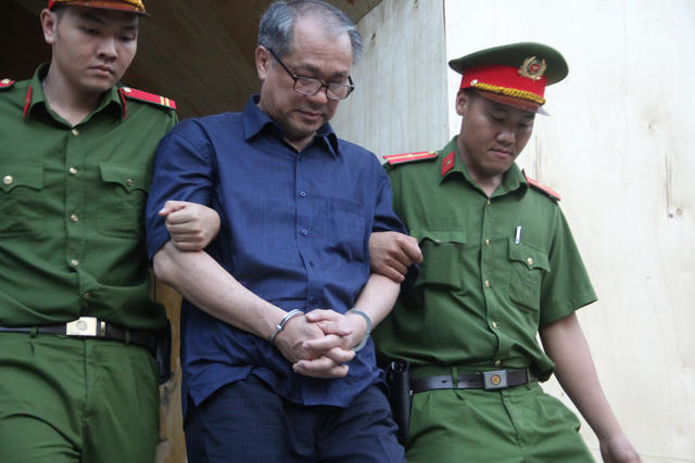 Phạm Công Danh xin xem xét cho nhóm giám đốc “bù nhìn”.