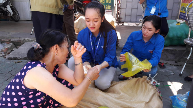 Sau khi nếm thử nhiều người khen chất lượng của bưởi Phúc Trạch rất tốt.