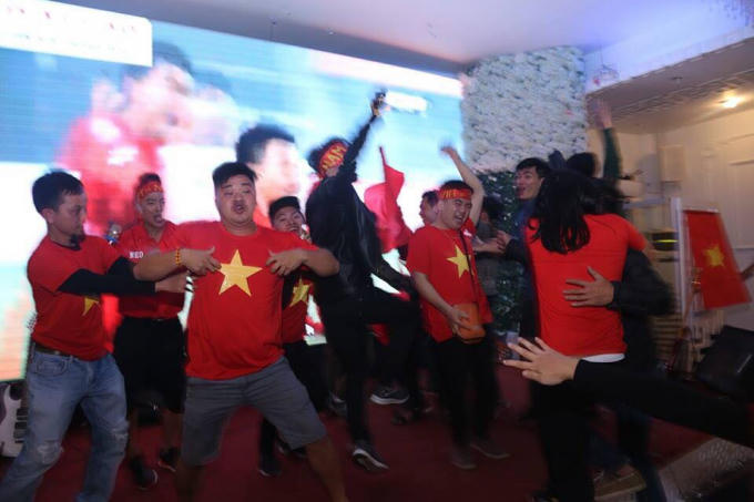 Vỡ òa giây phút chiến thắng. (Ảnh. Facebook).