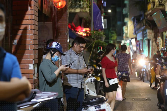 Khám xét nhà riêng, nơi làm việc của Chủ tịch Hà Nội Nguyễn Đức Chung - ảnh 8